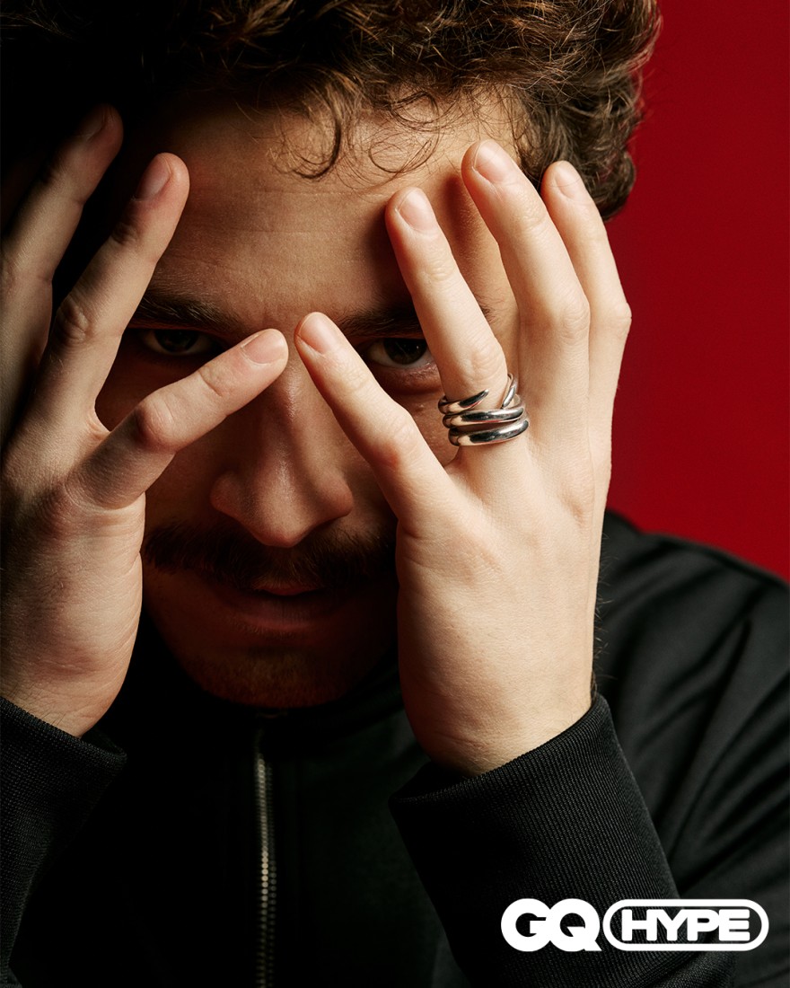 Modern Tutku: Cem Yiğit Üzümoğlu