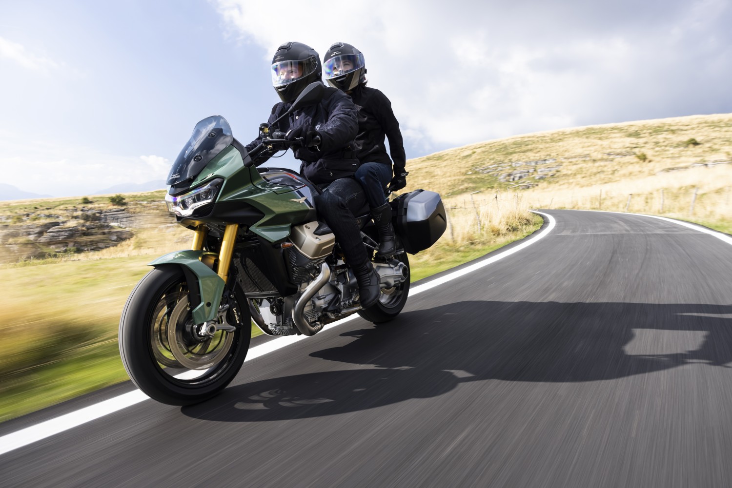 Moto Guzzi’nin Yeni Maceracısı Stelvio Motobike