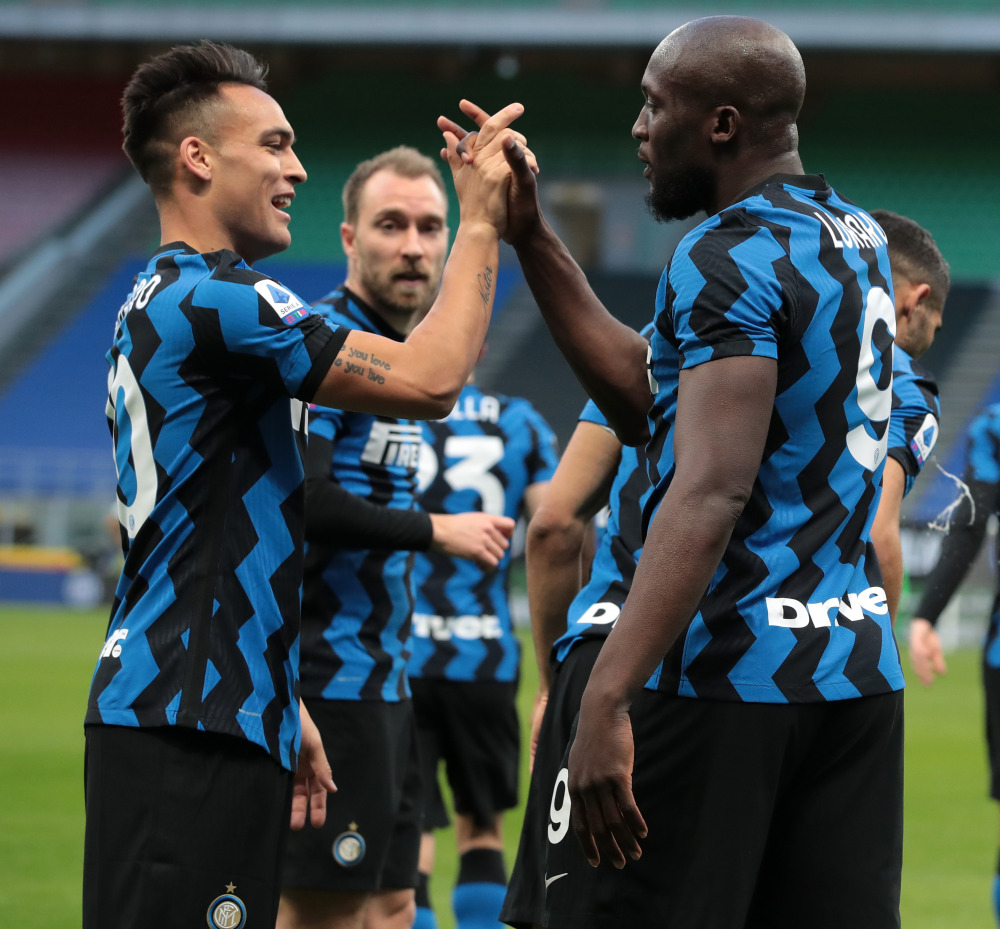 serie-a-italya-inter-sampiyon-futbol-arturo-vidal