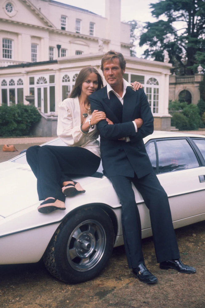 roger_moore