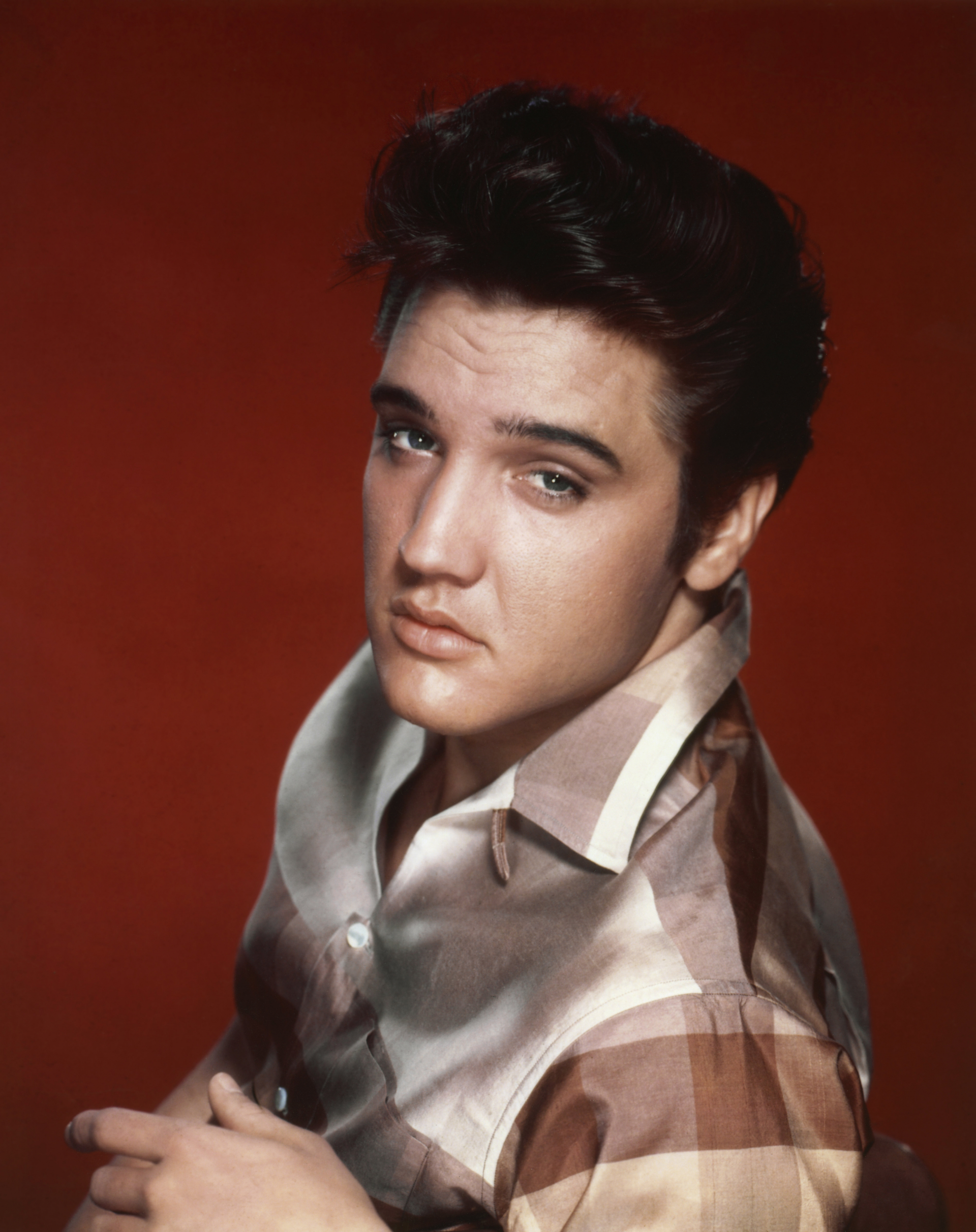 Elvis Presley İlhamlı Pompadour Saçlar