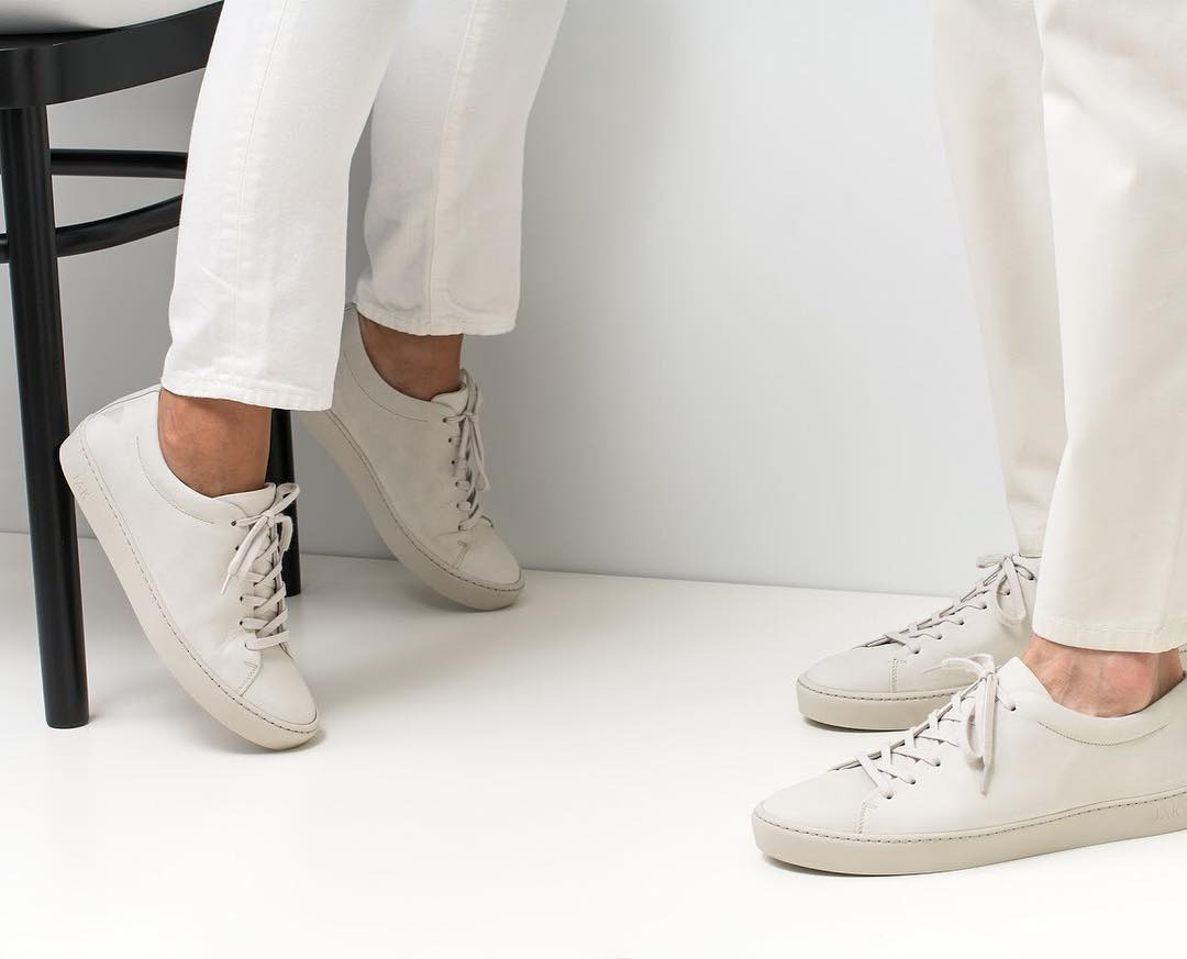 İlkbaharın En İyi Beyaz Sneaker Modellerini Keşfedin!