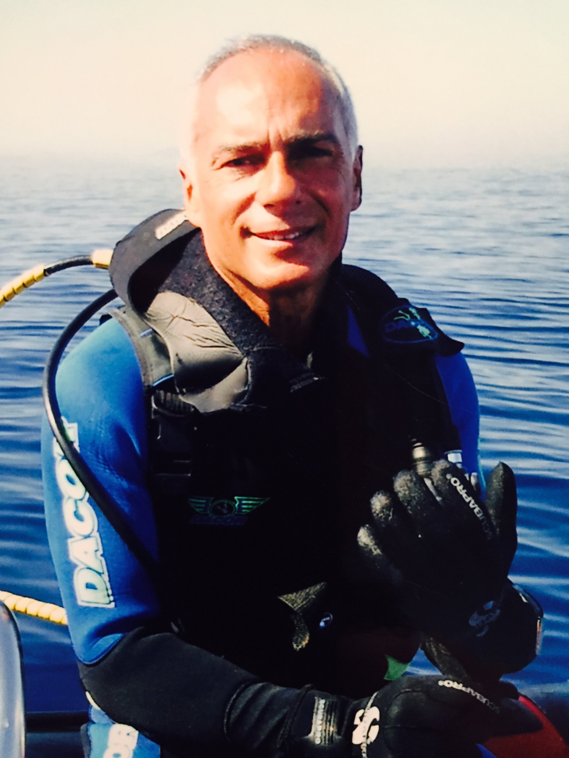 Jeff Hakko, Bugün, Dünya Okyanus Günü’nde Suyun Altında Konuşma Yapacak