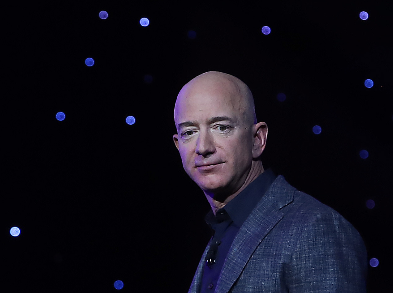 Jeff Bezos Görevinden Neden Ayrılıyor?
